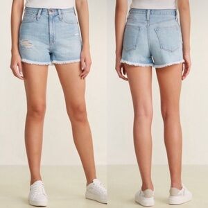 Madewell size 25 momjean short
